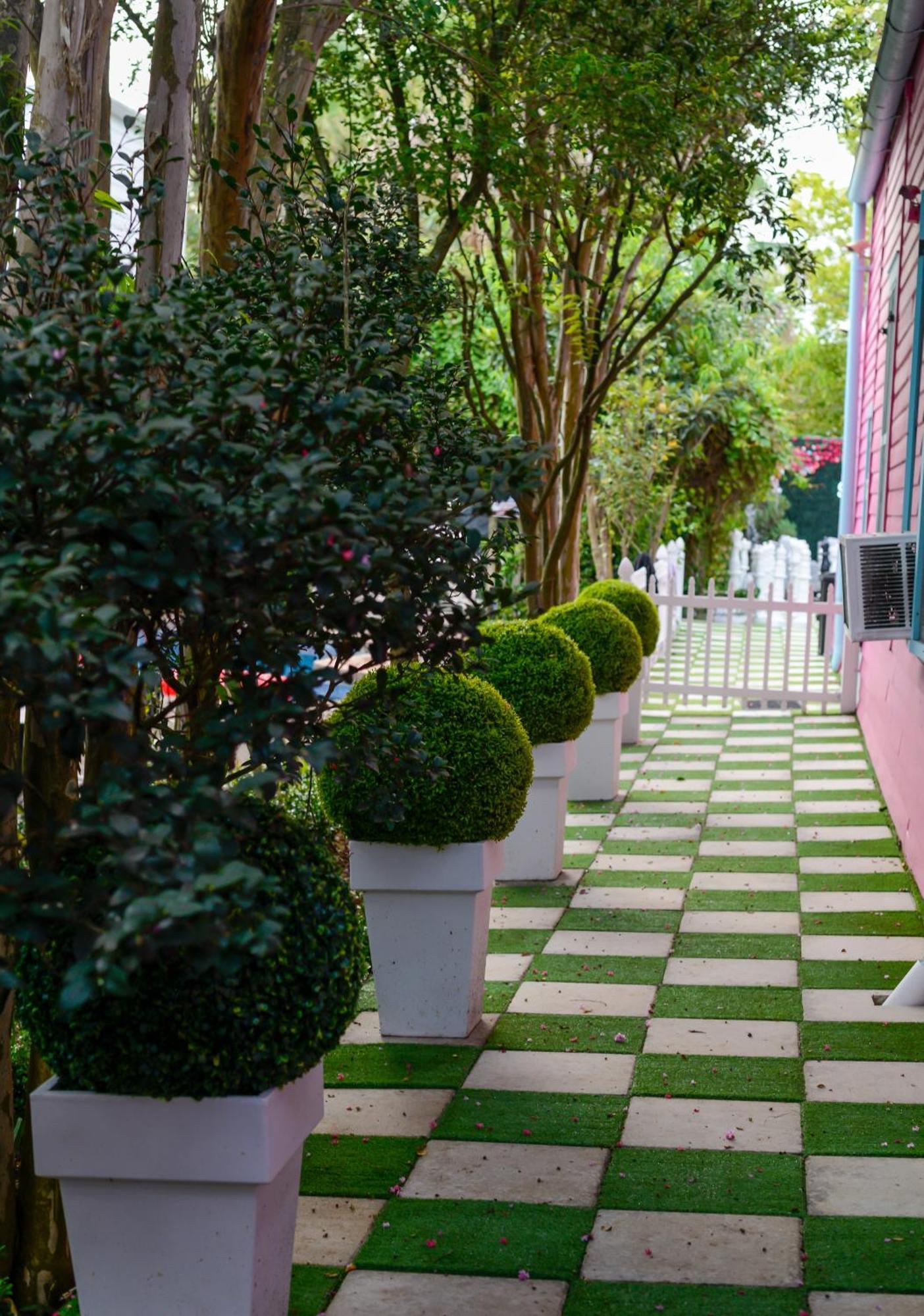 4 Bedroom - Sleeps 8! Best Location Next To Bourbon Street! New Orleans Eksteriør billede